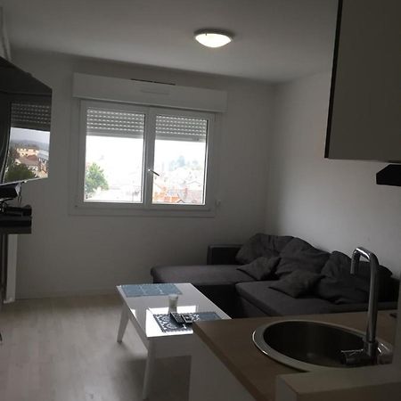 Apartament Studio Agreable Proche Gare Melun Zewnętrze zdjęcie