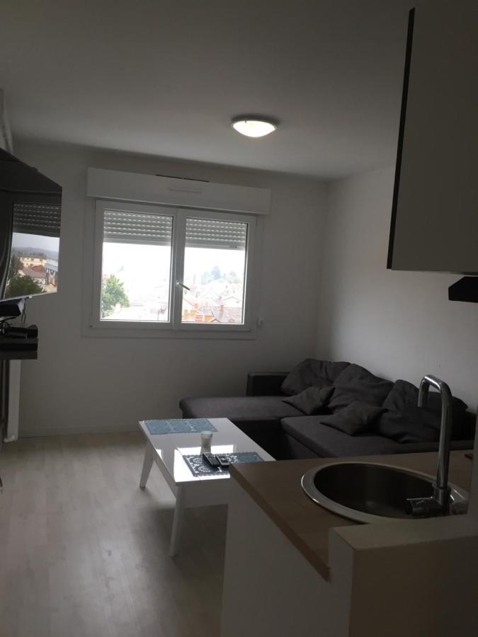 Apartament Studio Agreable Proche Gare Melun Zewnętrze zdjęcie